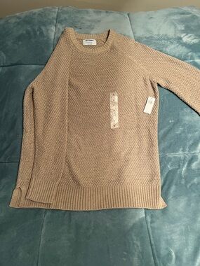 Old Navy Women's Beige Textured Crewneck Sweater Small